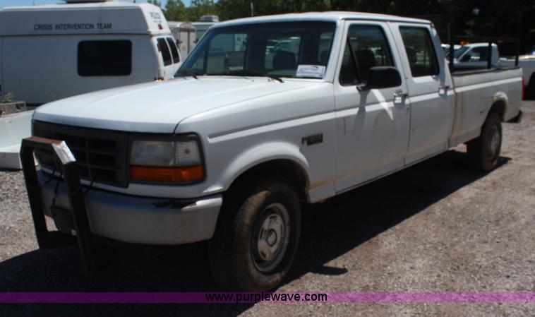 image for item H5011 1994 Ford F350 Crew Cab pickup truck