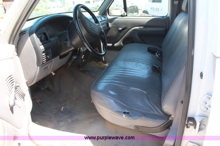 image for item H5011 1994 Ford F350 Crew Cab pickup truck