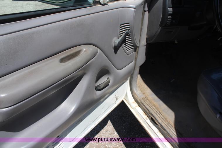 image for item H5011 1994 Ford F350 Crew Cab pickup truck