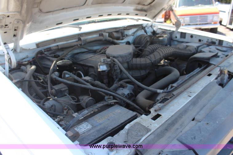 image for item H5011 1994 Ford F350 Crew Cab pickup truck