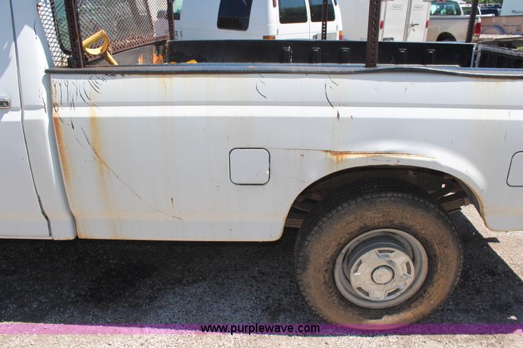 image for item H5011 1994 Ford F350 Crew Cab pickup truck