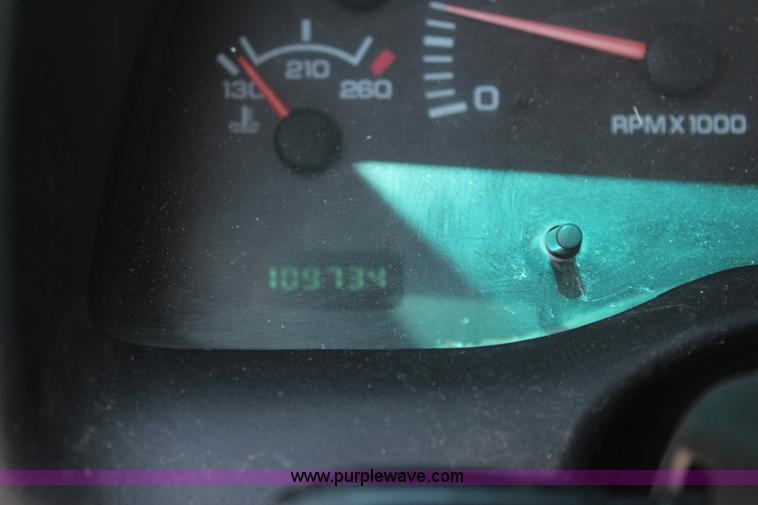 image for item H5012 2001 Dodge Ram 1500 pickup truck