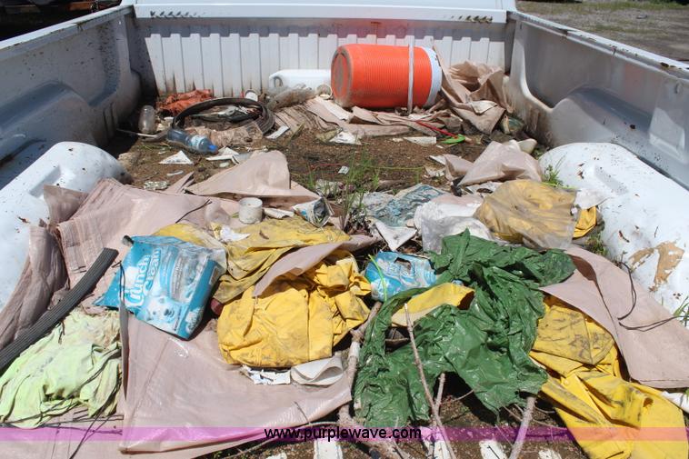 image for item H5012 2001 Dodge Ram 1500 pickup truck