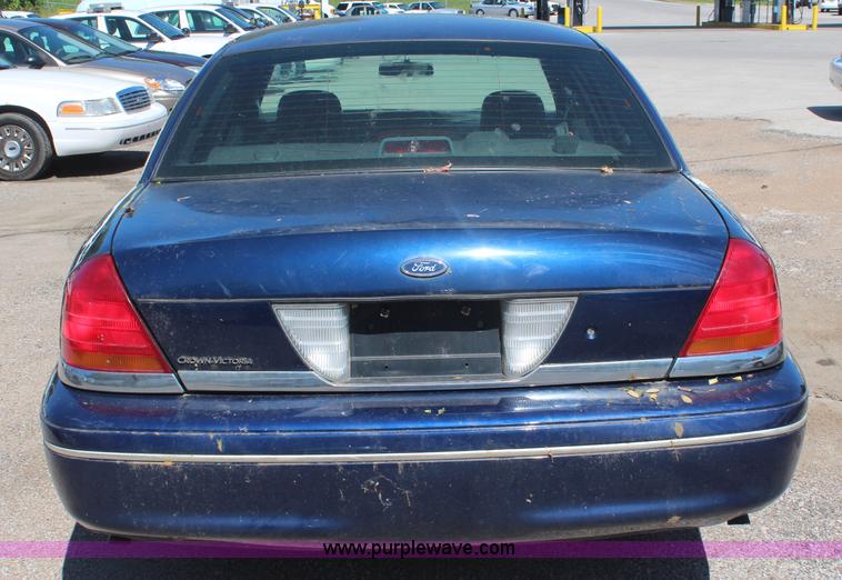 image for item H5014 2003 Ford Crown Victoria Police Interceptor