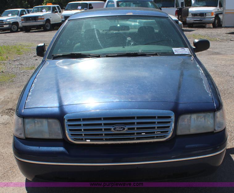 image for item H5014 2003 Ford Crown Victoria Police Interceptor