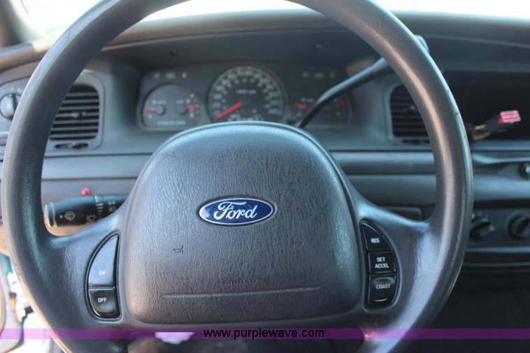 image for item H5014 2003 Ford Crown Victoria Police Interceptor