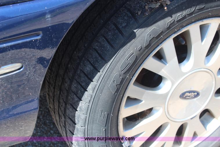 image for item H5014 2003 Ford Crown Victoria Police Interceptor