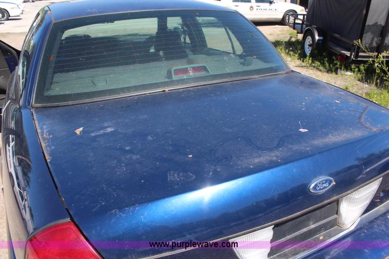 image for item H5014 2003 Ford Crown Victoria Police Interceptor