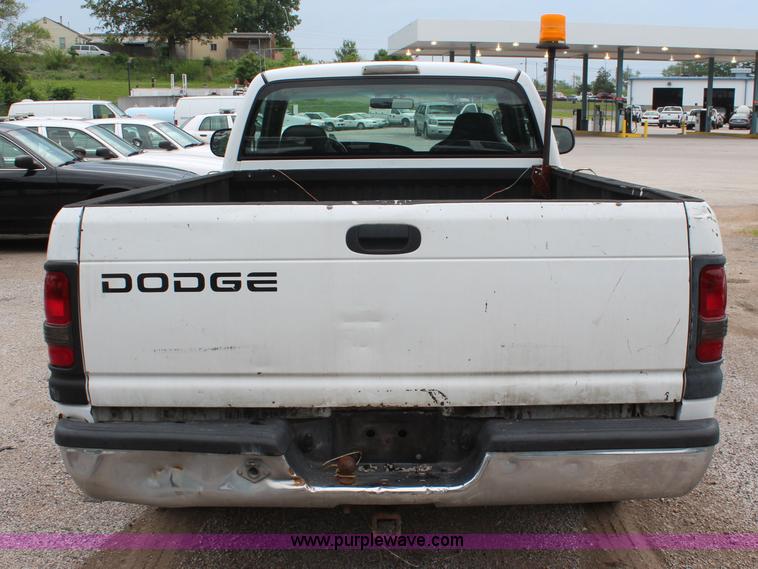 image for item H5018 2001 Dodge Ram 1500 pickup truck