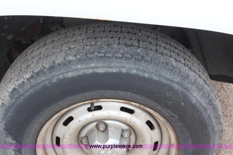 image for item H5018 2001 Dodge Ram 1500 pickup truck