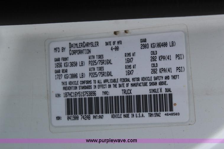 image for item H5018 2001 Dodge Ram 1500 pickup truck