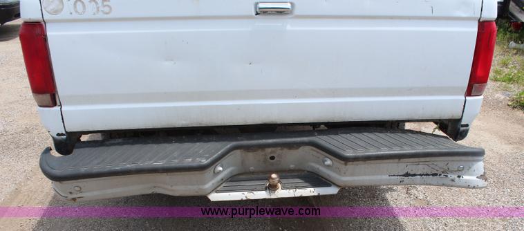 image for item H5024 1995 Ford F150 XL pickup truck