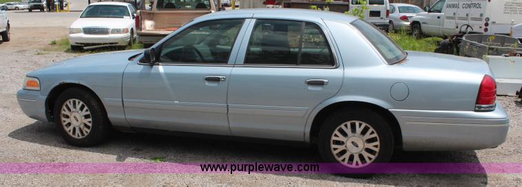image for item H5025 2003 Ford Crown Victoria Police Interceptor