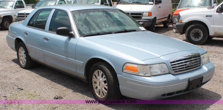 image for item H5025 2003 Ford Crown Victoria Police Interceptor