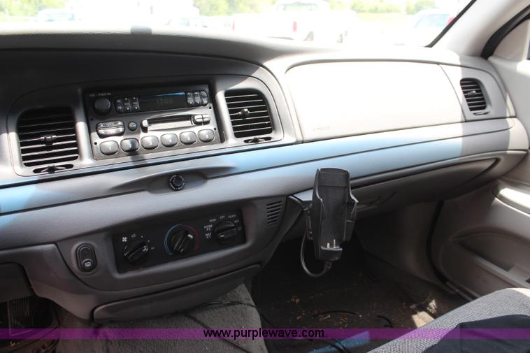 image for item H5025 2003 Ford Crown Victoria Police Interceptor