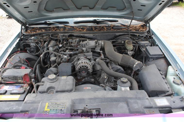 image for item H5025 2003 Ford Crown Victoria Police Interceptor