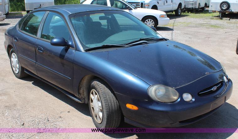 image for item H5027 1998 Ford Taurus