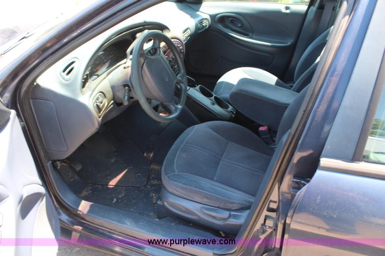image for item H5027 1998 Ford Taurus