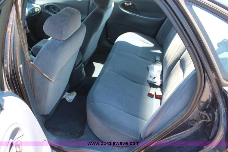 image for item H5027 1998 Ford Taurus