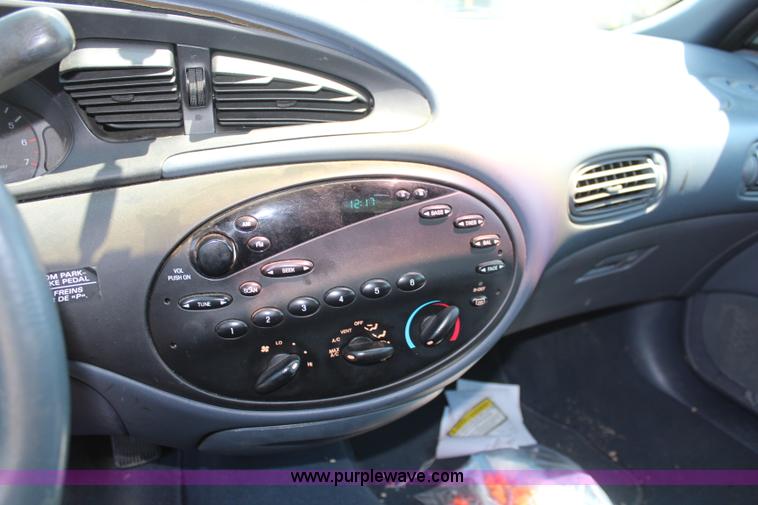 image for item H5027 1998 Ford Taurus