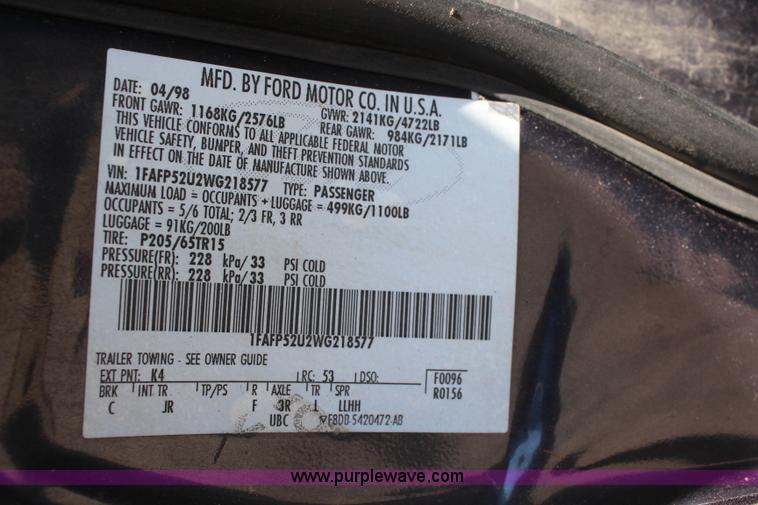 image for item H5027 1998 Ford Taurus