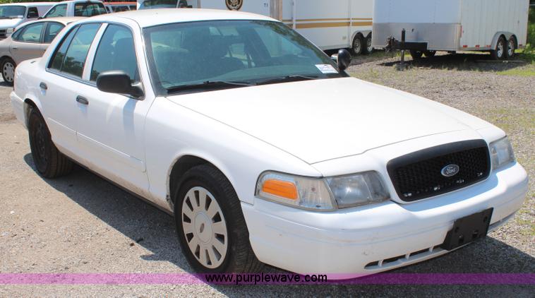 image for item H5028 2008 Ford Crown Victoria Police Interceptor