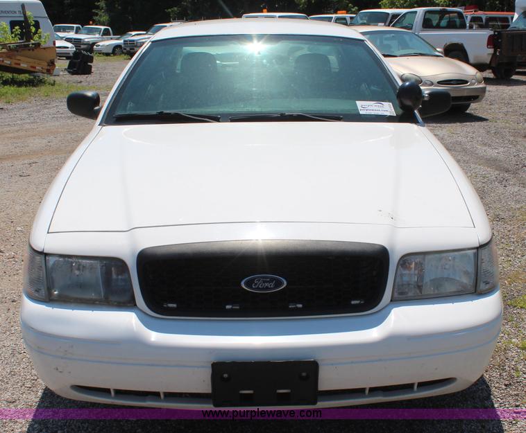 image for item H5028 2008 Ford Crown Victoria Police Interceptor