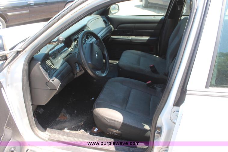 image for item H5028 2008 Ford Crown Victoria Police Interceptor
