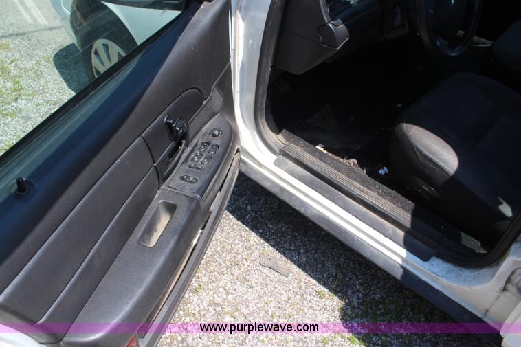 image for item H5028 2008 Ford Crown Victoria Police Interceptor