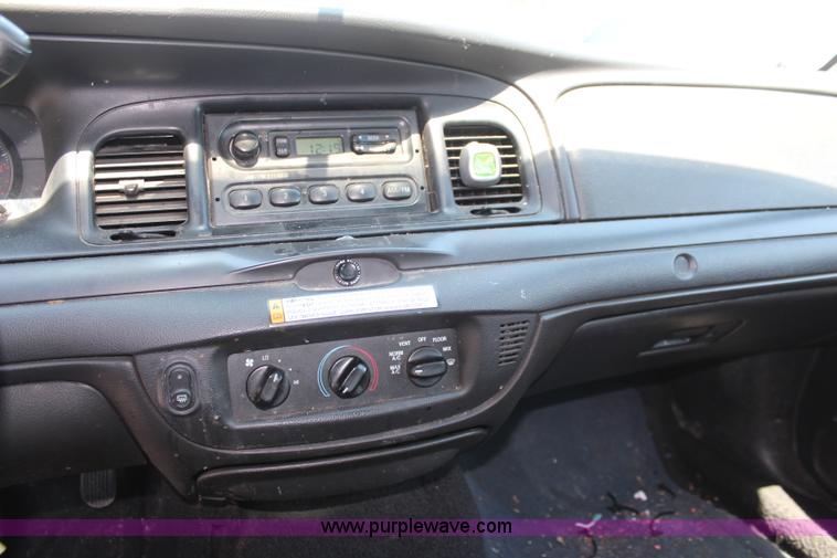 image for item H5028 2008 Ford Crown Victoria Police Interceptor