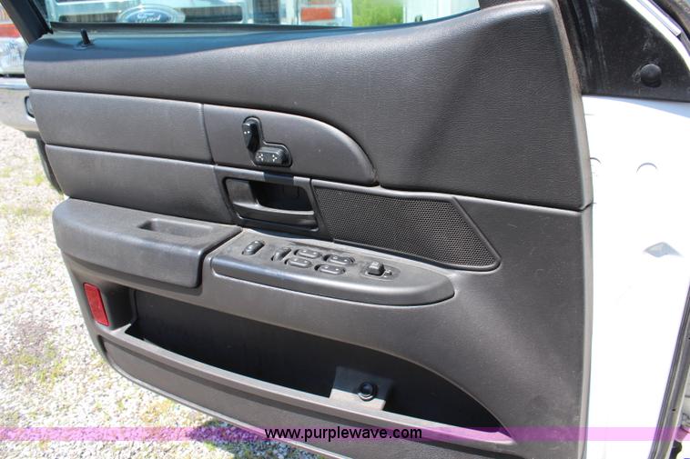 image for item H5028 2008 Ford Crown Victoria Police Interceptor