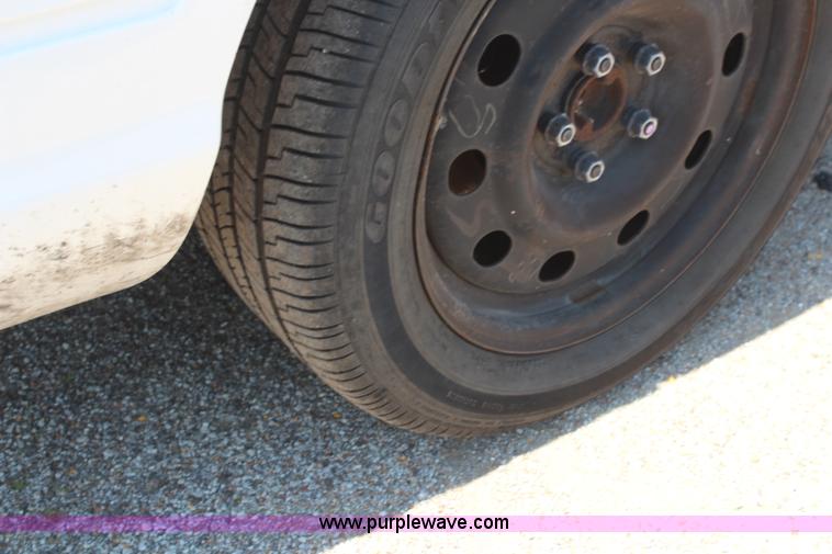 image for item H5028 2008 Ford Crown Victoria Police Interceptor