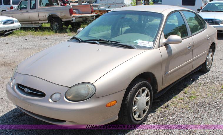 image for item H5029 1998 Ford Taurus LX