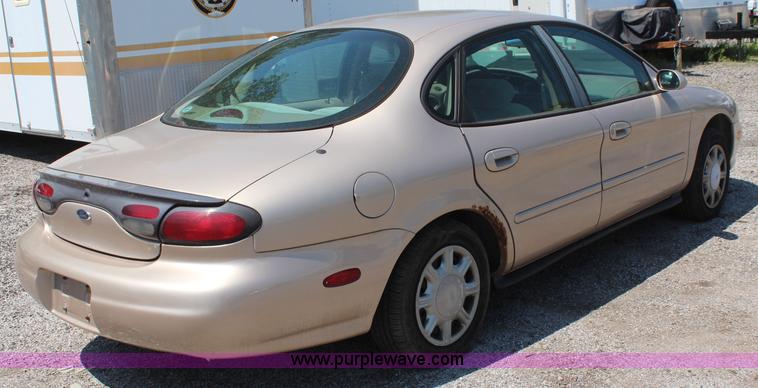 image for item H5029 1998 Ford Taurus LX