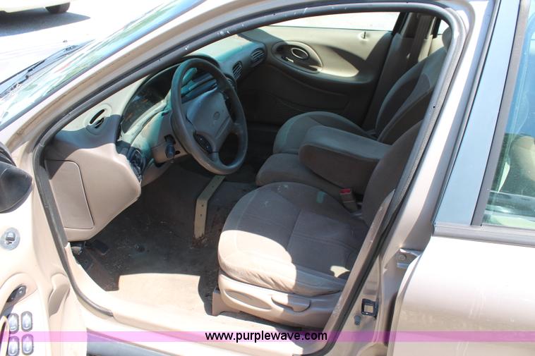 image for item H5029 1998 Ford Taurus LX