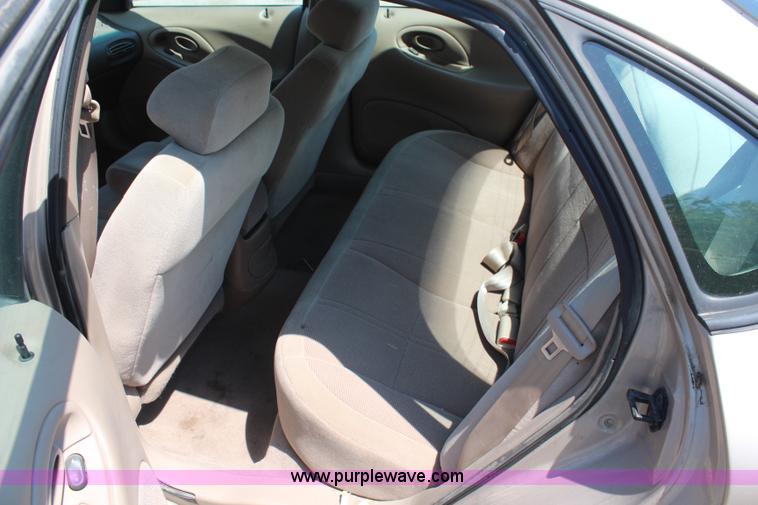 image for item H5029 1998 Ford Taurus LX