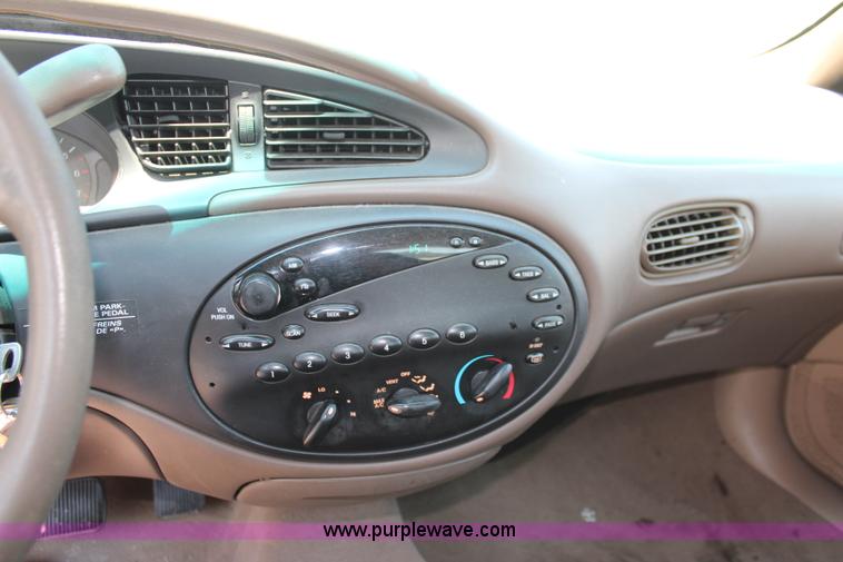 image for item H5029 1998 Ford Taurus LX