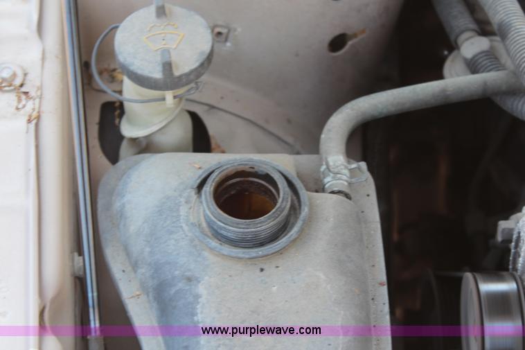 image for item H5029 1998 Ford Taurus LX