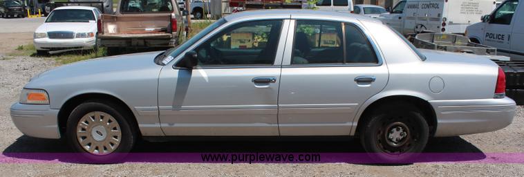 image for item H5031 2003 Ford Crown Victoria Police Interceptor