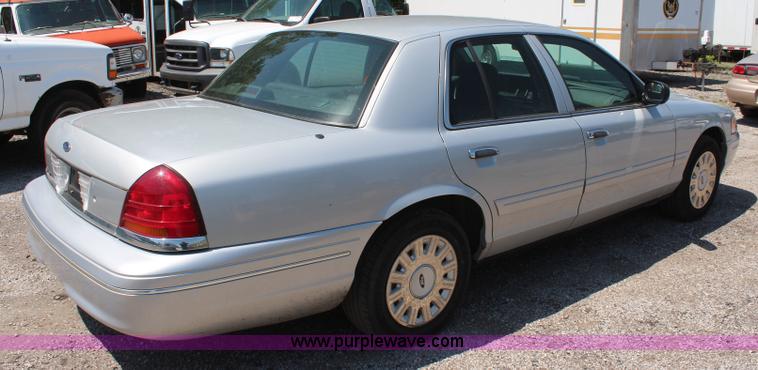 image for item H5031 2003 Ford Crown Victoria Police Interceptor