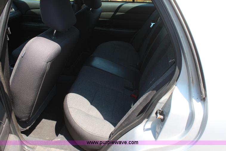 image for item H5031 2003 Ford Crown Victoria Police Interceptor