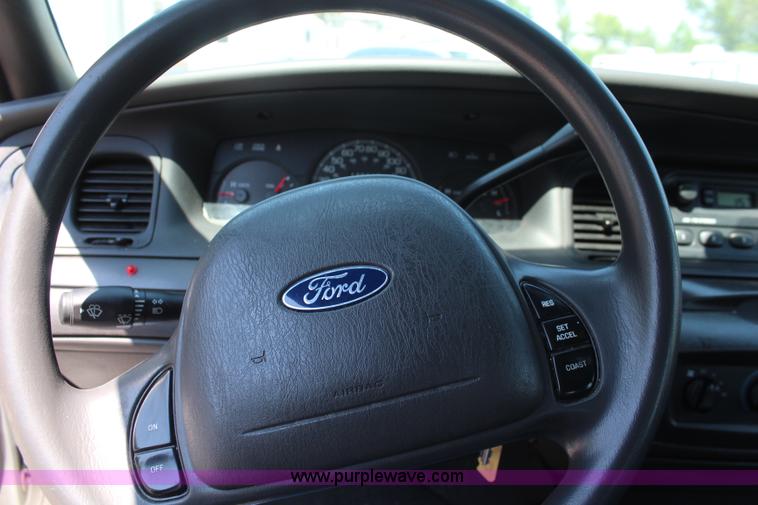 image for item H5031 2003 Ford Crown Victoria Police Interceptor