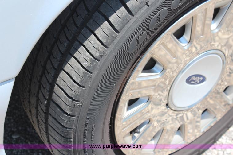 image for item H5031 2003 Ford Crown Victoria Police Interceptor