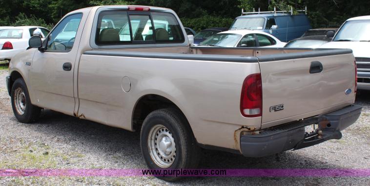 image for item H5037 1997 Ford F150 pickup truck