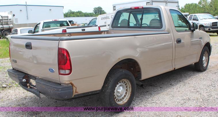 image for item H5037 1997 Ford F150 pickup truck