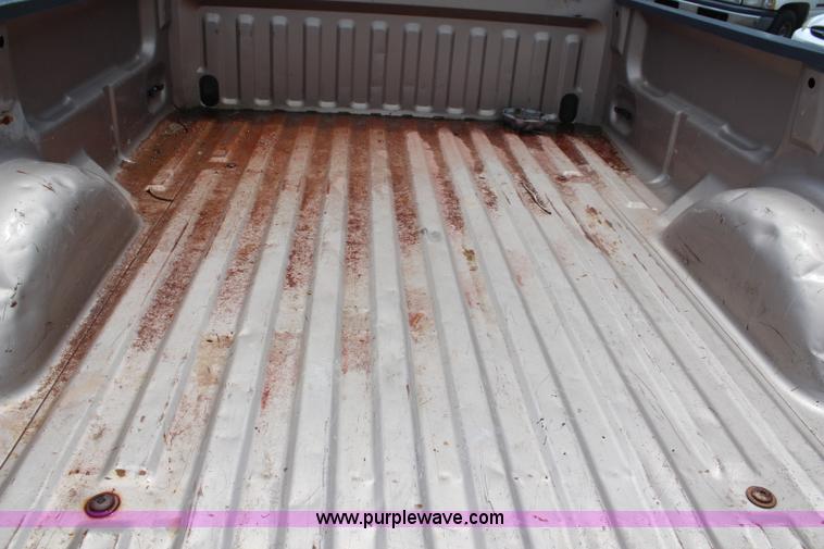 image for item H5037 1997 Ford F150 pickup truck