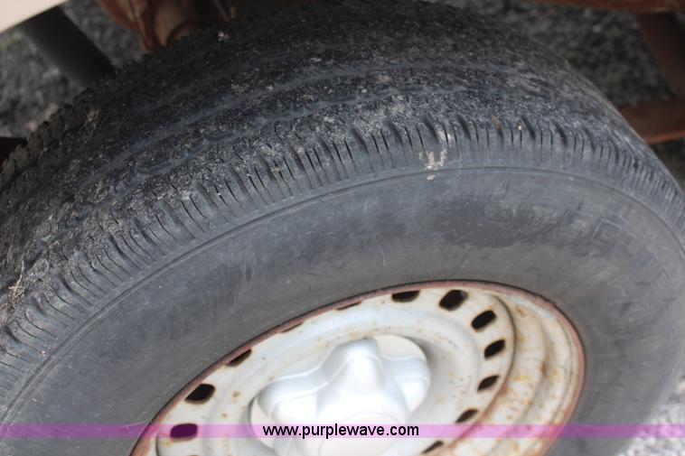 image for item H5037 1997 Ford F150 pickup truck