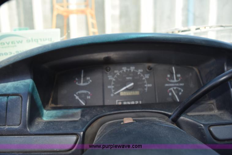 image for item H5039 1995 Ford F250 pickup truck
