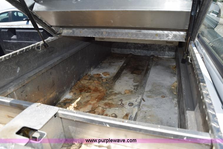 image for item H5039 1995 Ford F250 pickup truck