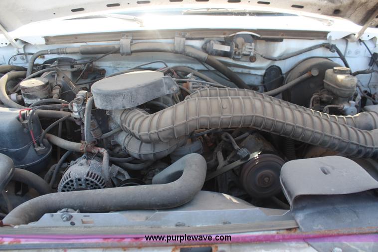 image for item H5043 1995 Ford F250 pickup truck